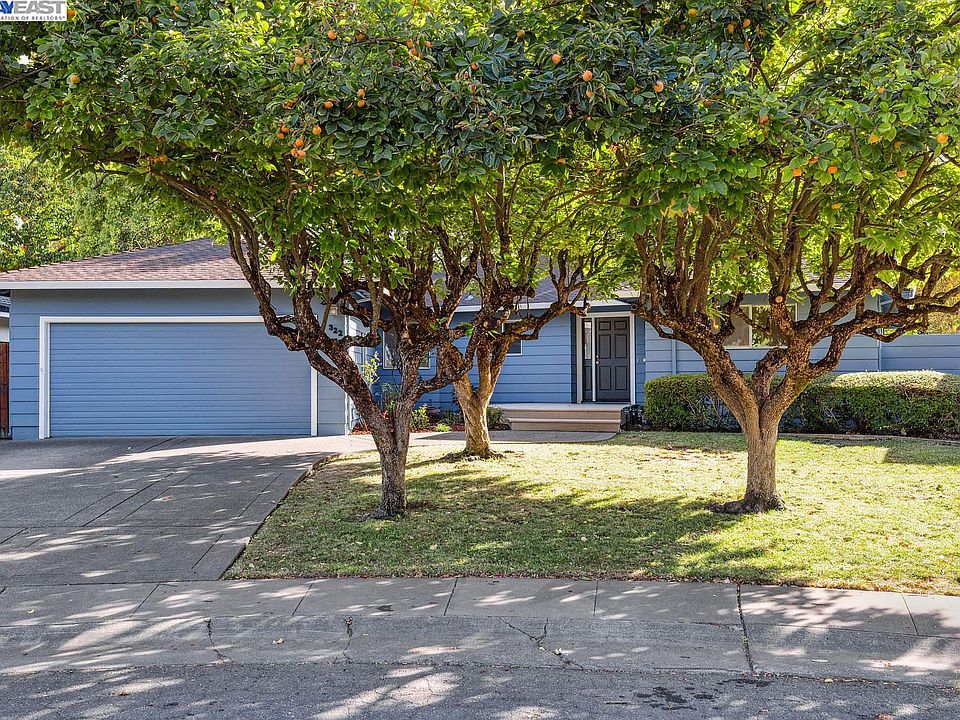 1st image of 322 Mills Dr
