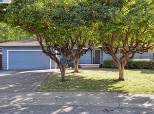 322 Mills Dr, Davis, CA 95616