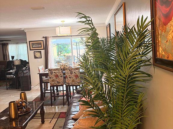 4th image of 3357 COMMODORE Court