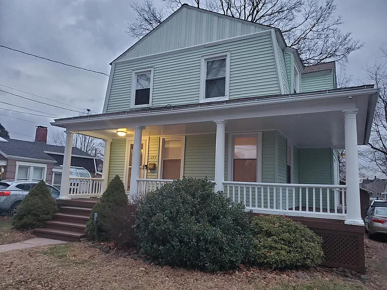 247 Concord St — Photo 25
