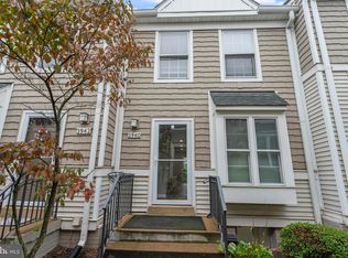 3940 9th Rd S, Arlington, VA 22204