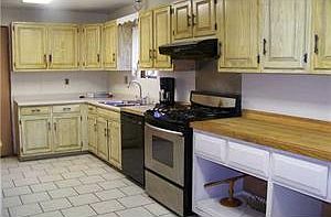 2nd image of 298 W Hazeltine Ave