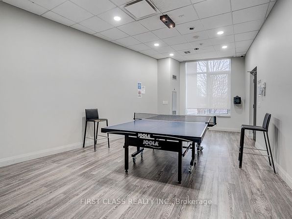 131 Upper Duke Cres #901, Markham, ON L6G 0C9