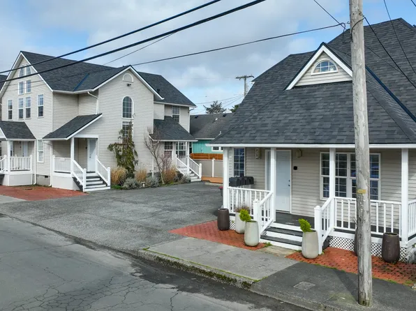 221 N Downing St, Seaside, OR 97138