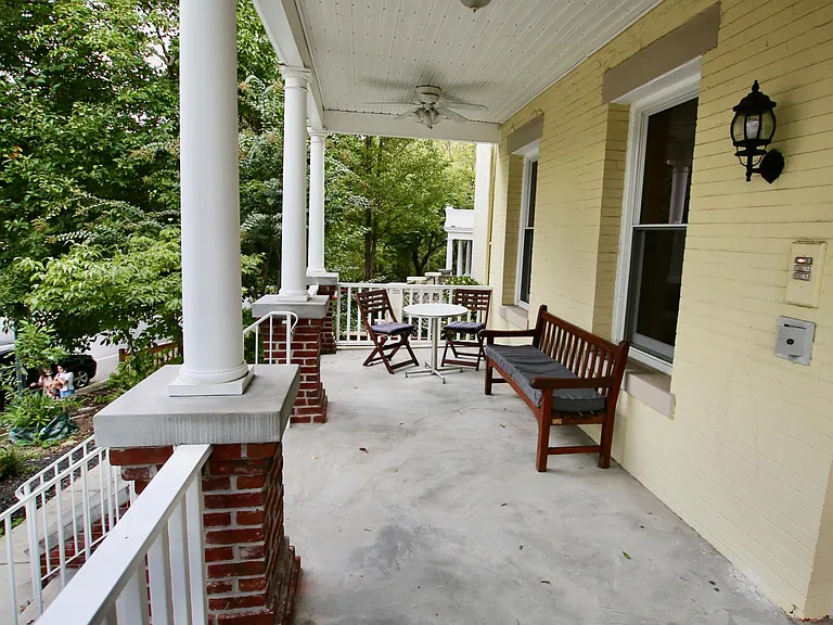 1933 Park Rd NW #1B — Photo 5