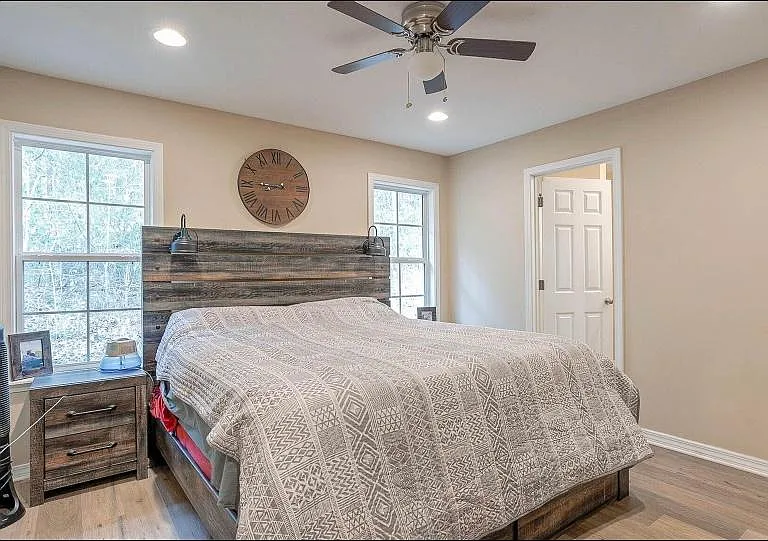 104 Trailwood Cir — Photo 5