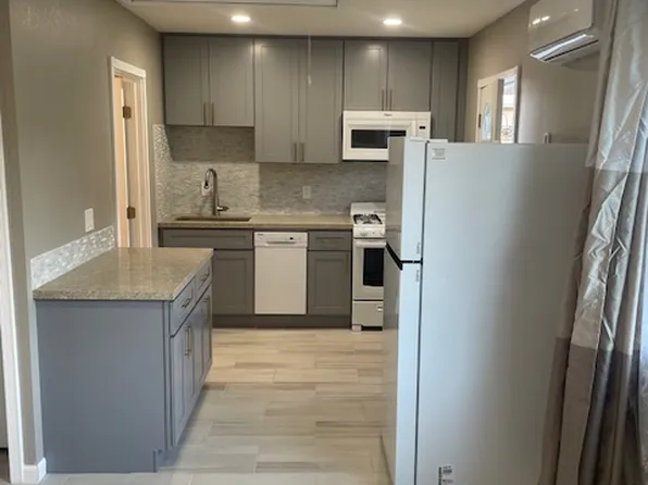 21200 Cedar Ln, Mission Viejo, CA 92691
