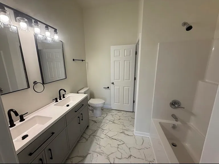 111 Blaze Dr — Photo 15