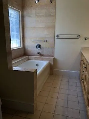 323 Court St — Photo 6