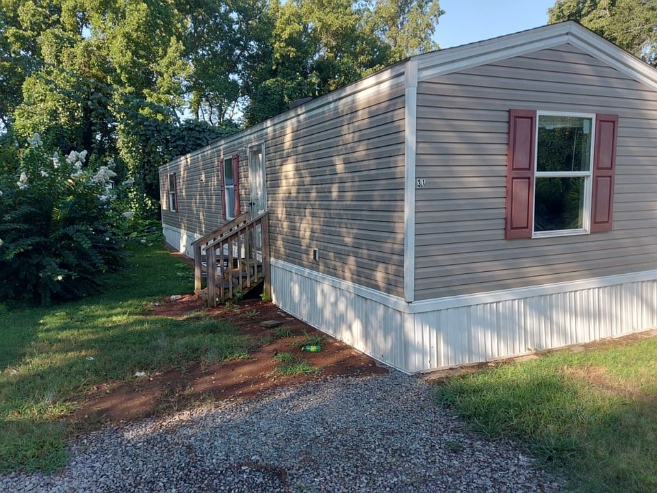 1st image of 109 Embert Ln Trlr 31