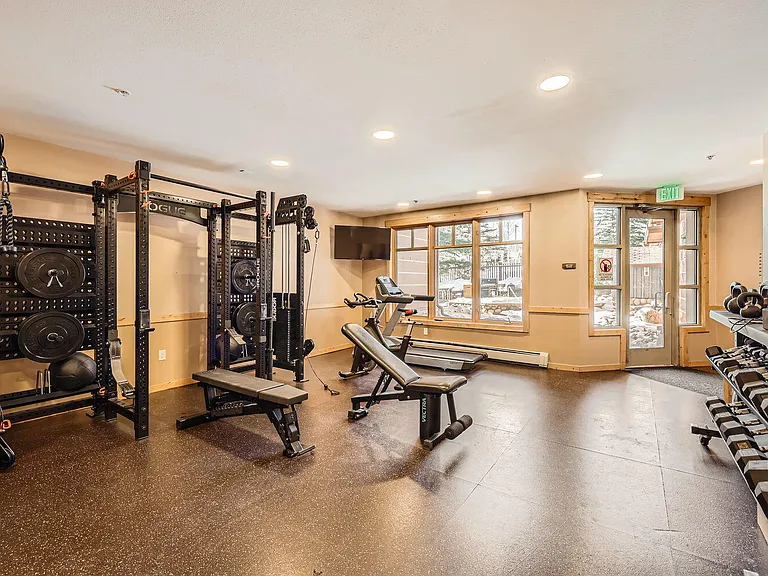 Copper Cir — Photo 17