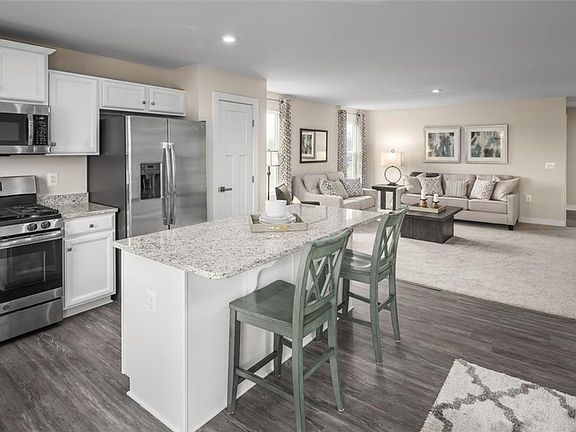 2nd image of 92 Lakewick Ln