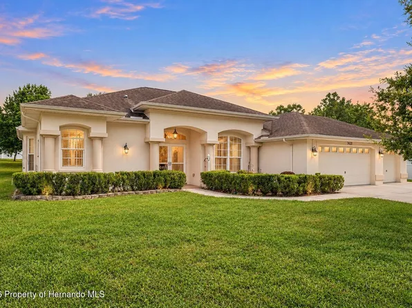 7420 Nightwalker Rd, Weeki Wachee, FL 34613