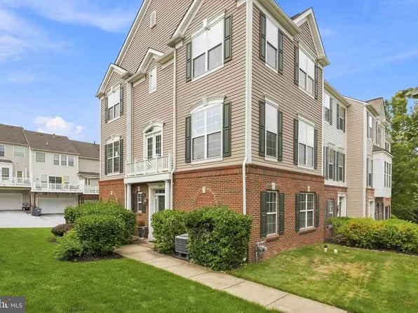 2009 Garrison Dr, Chester Springs, PA 19425