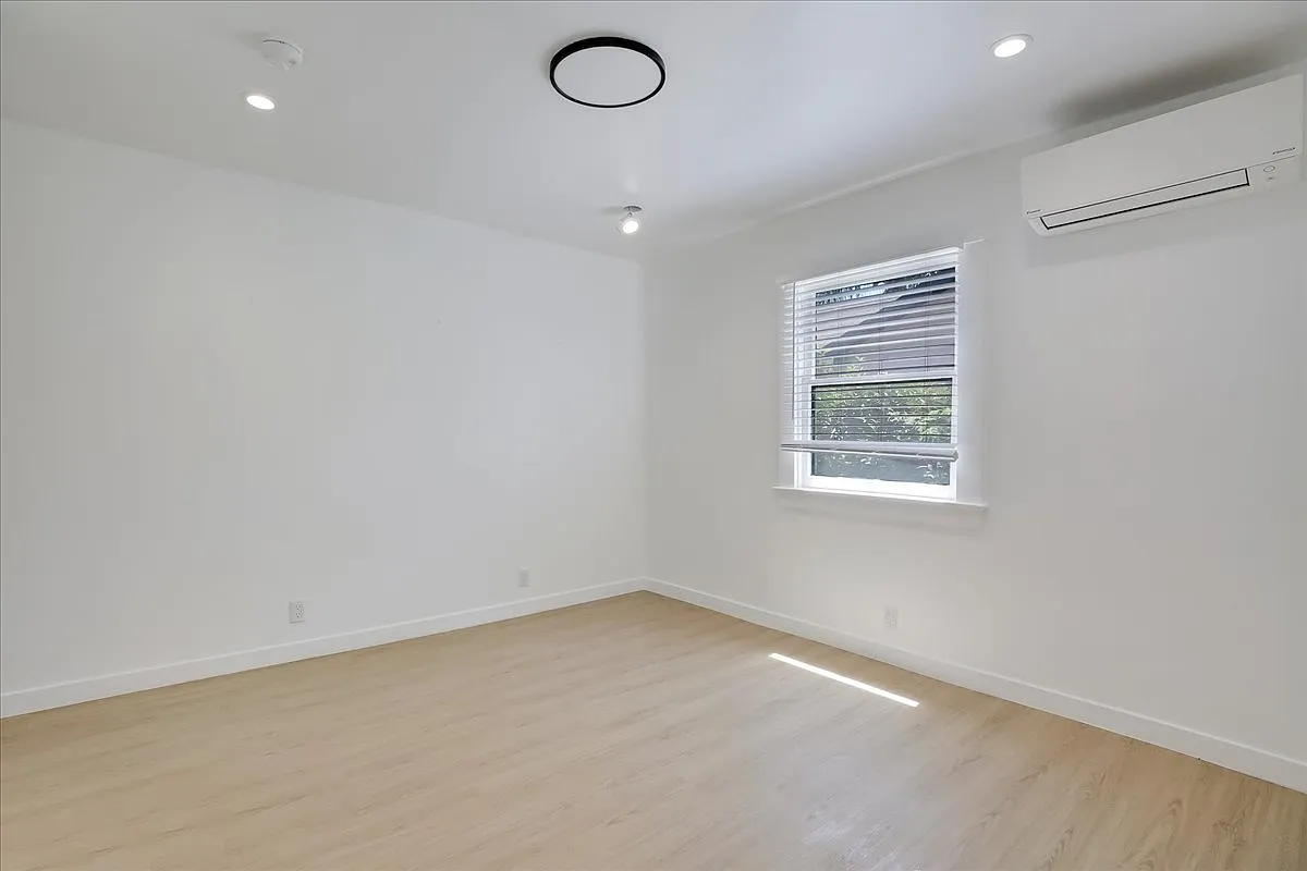 1 bed, 535 sqft, $3,100 — Photo 4
