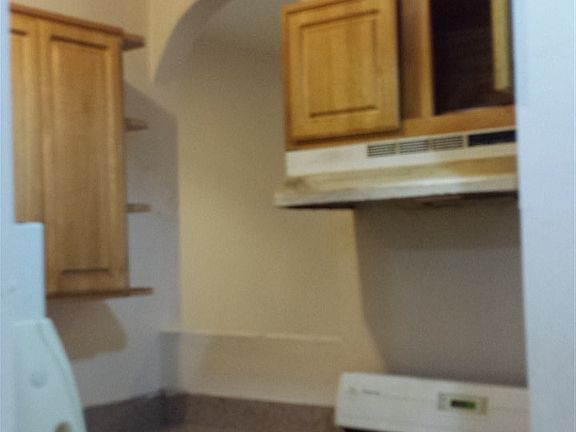 4th image of 59 Saint Pauls Ave #202