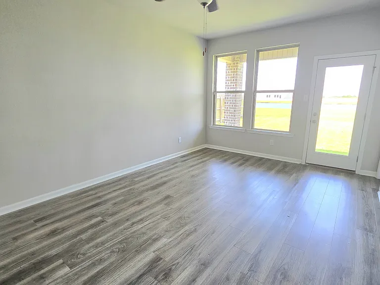 4410 Lake Crest Dr — Photo 10