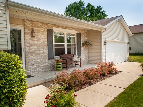 3rd image of 706 Linda Ln