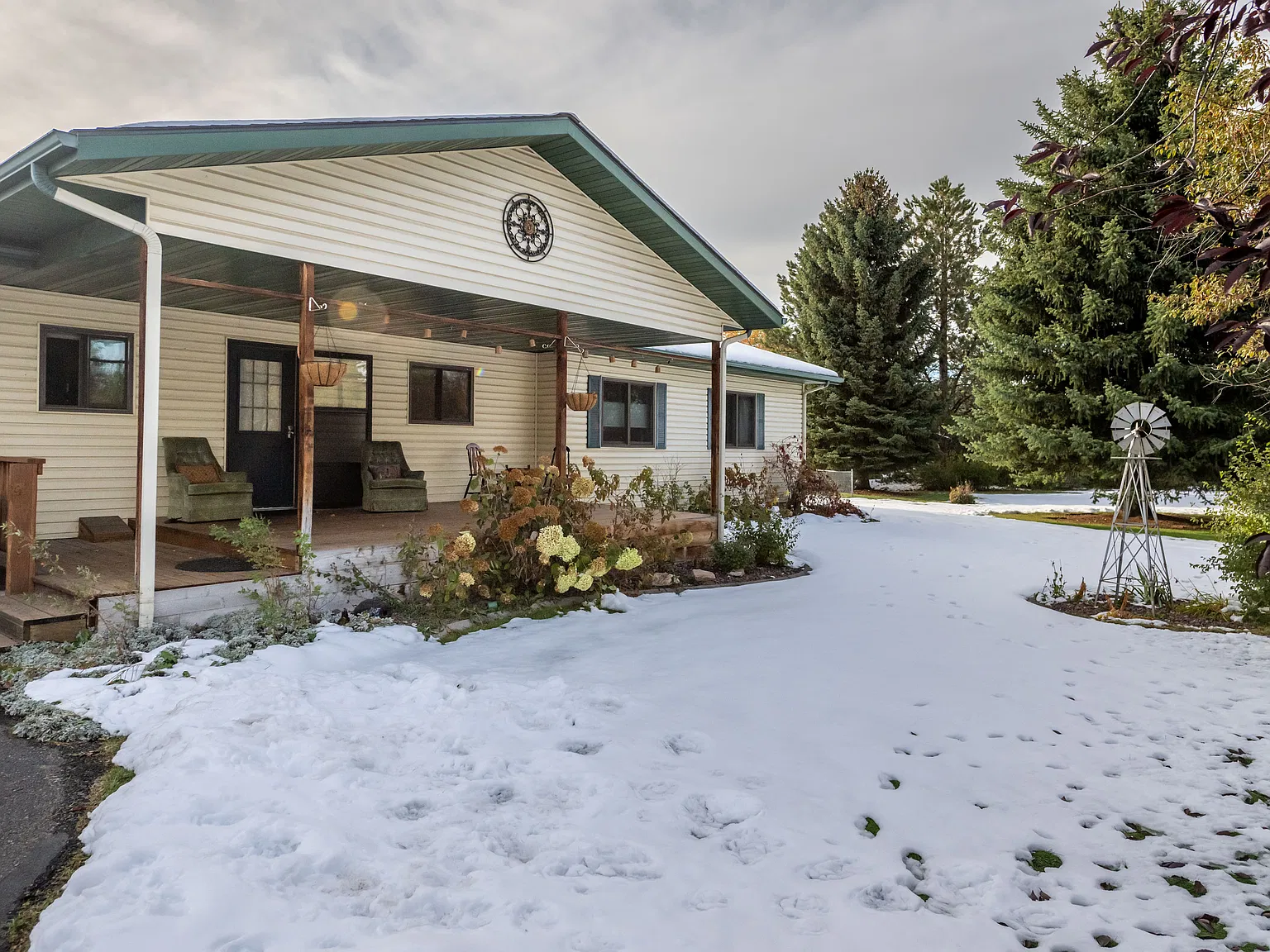 3 bed, 1956 sqft, $3,650 — Photo 4