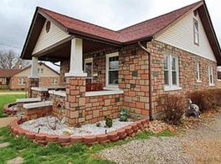 206 S Long St, Farmington, MO 63640