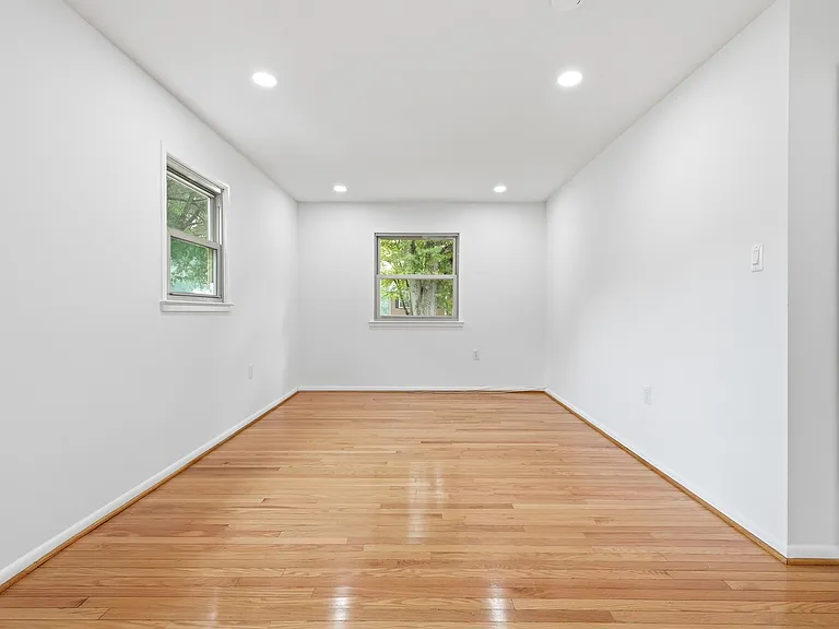 17004 Gohagen Rd — Photo 24