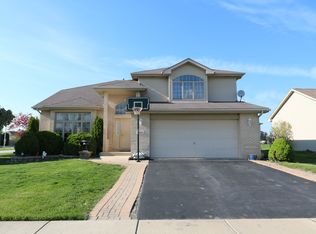 6146 Victoria Ct, Matteson, IL 60443