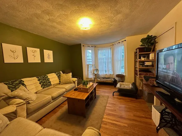 16 Concord Ave, Somerville, MA 02143