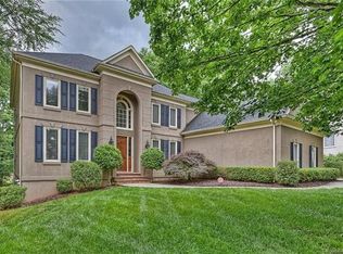 15305 McComb Manor Ct, Charlotte, NC 28277