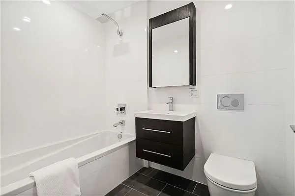 Sold by Avenue Sotheby's International Realty | media 24