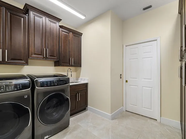 1024 Hagen Dr — Photo 24