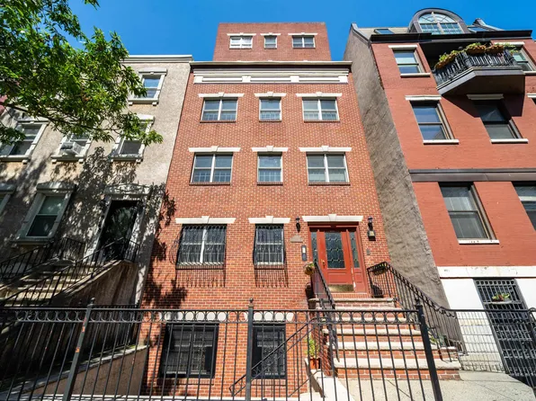 224 Hudson St APT 3B, Hoboken, NJ 07030
