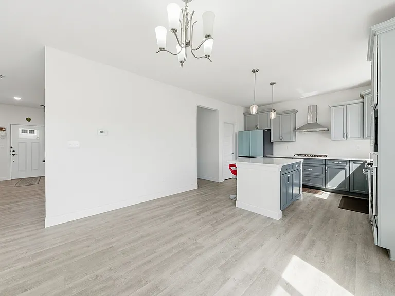 106 Sommerset Ct — Photo 13