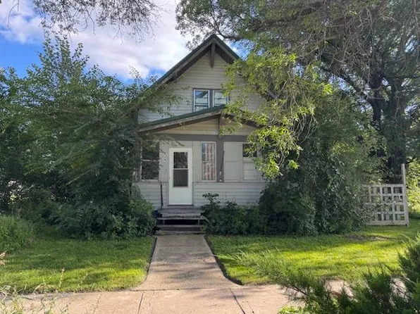 209 Main St, Langford, SD 57454