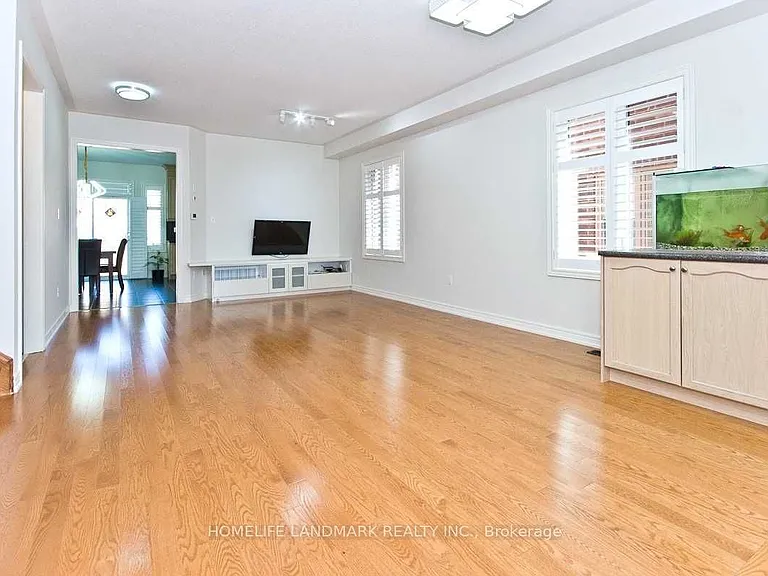 386 Wilfred Murison Ave — Photo 5