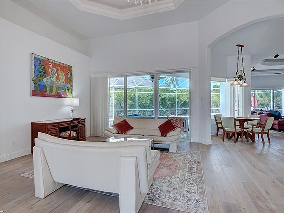 2nd image of 493 Banyan Blvd