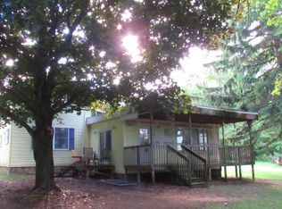 425 Nichols Rd, Benton Harbor, MI 49022