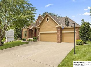 510 W Centennial Rd, Papillion, NE 68046
