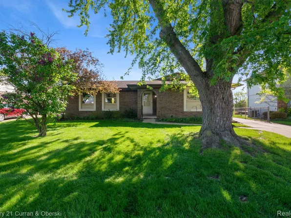 1344 Saltz Ct, Canton, MI 48187