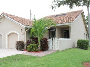 21541 Altamira Ave, Boca Raton, FL 33433