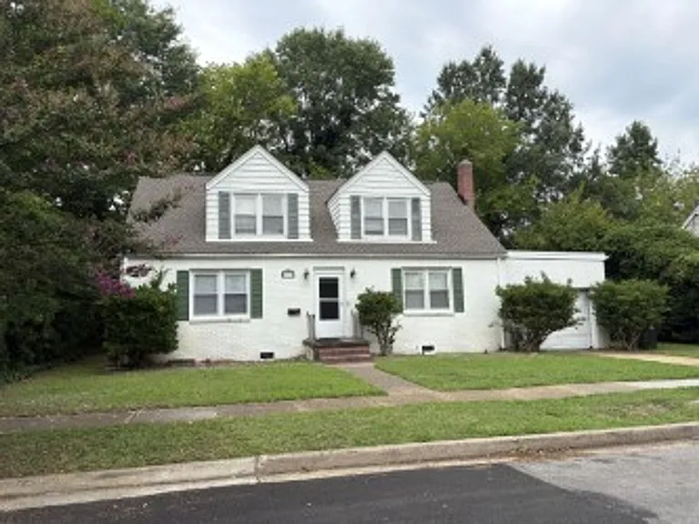 7709 Castleton Pl — Photo 3