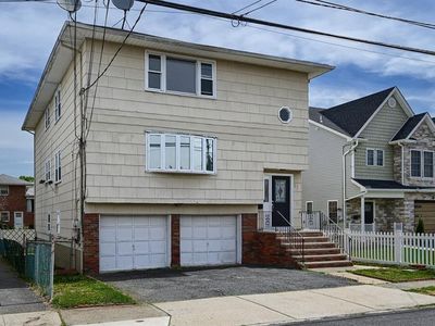 71 Chestnut St, Lodi, NJ, 07644