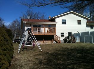 433 Maple St, Grafton, WI 53024