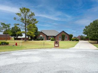 34 NW Pecan Valley Dr, Lawton, OK 73505