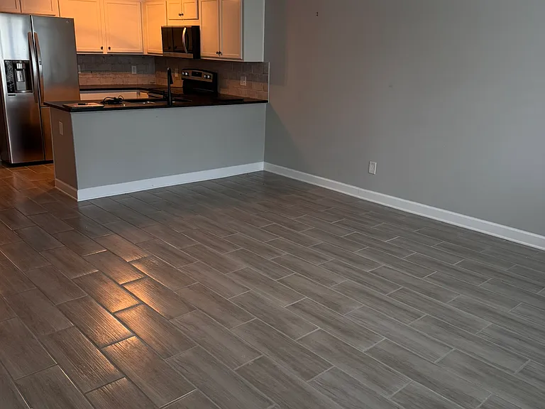 208 Sidney Lanier Ave — Photo 3