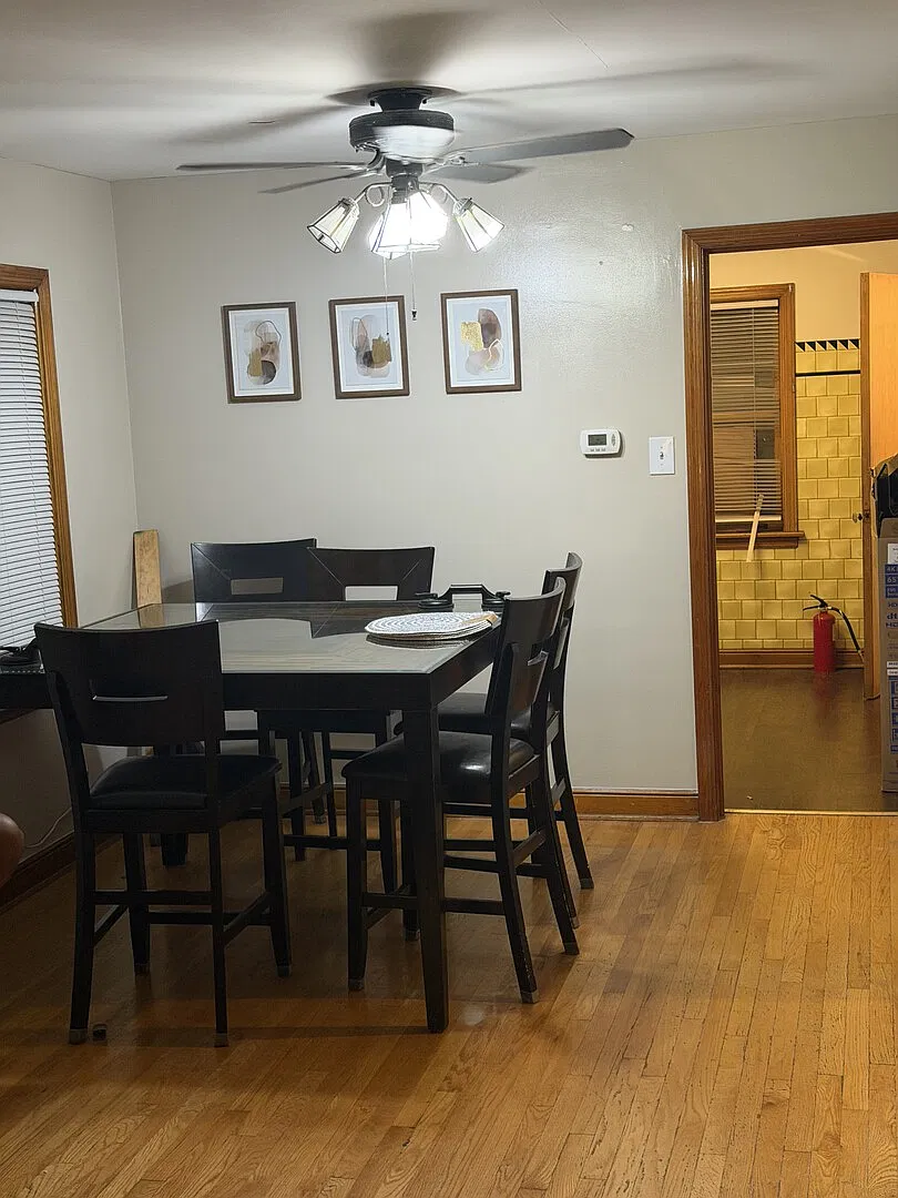 Home away from home suites — Photo 3