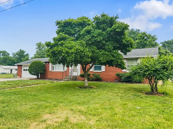 285 N 1st St, Sheldon, IL 60966