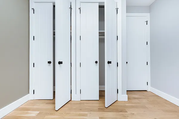 Rented by Nooklyn NYC LLC | media 27