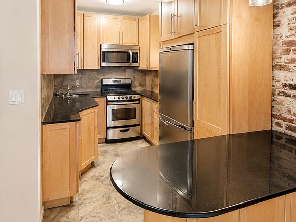 3rd image of 112 1st Ave APT 2B