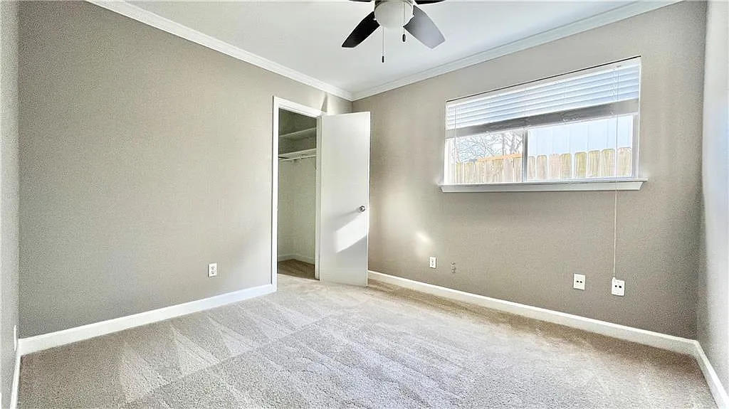 4 bed, 2.0 bath, 1608 sqft, $2,100 — Photo 4
