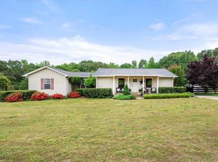 2209 Rabun Church Rd, Gray Court, SC 29645
